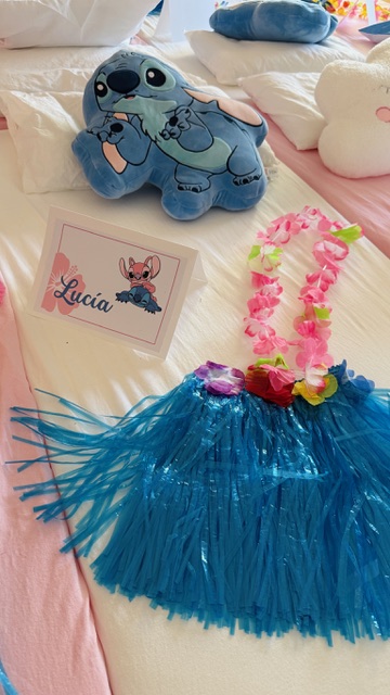 Stitch y Hawai, Welcome a la Glamping Party de Lucia